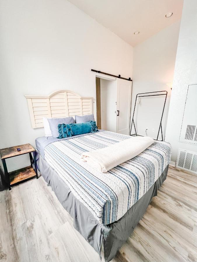 Gaslamp 2Bdrm - W Parking & 4 Beds #404 Hotel San Diego Bagian luar foto